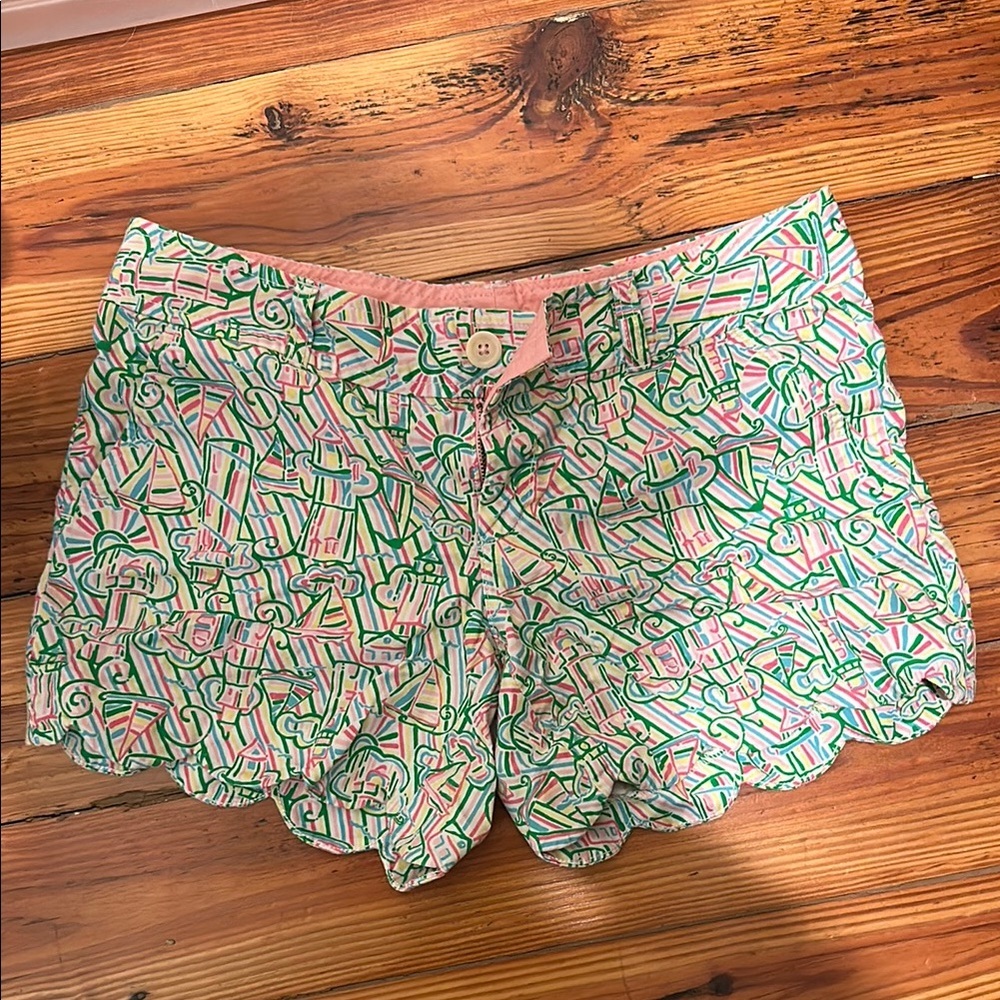 Lilly Pulitzer Green and Pink Shorts with Scalloped Hem